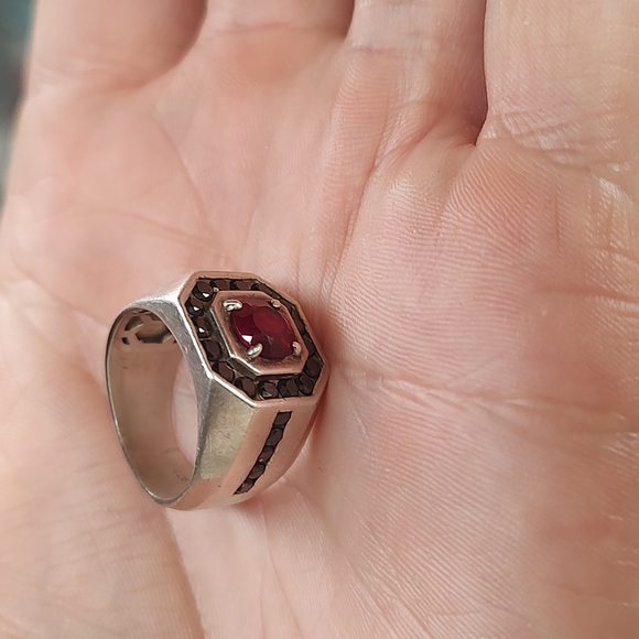 diamond pinky ring - Picture 3 of 5